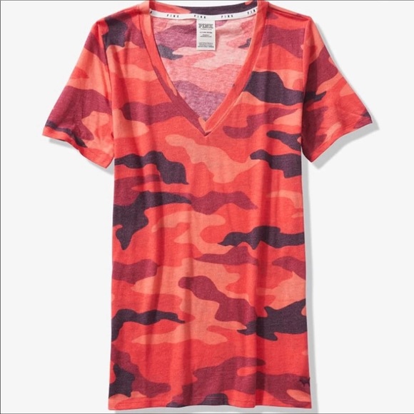 red camo tee